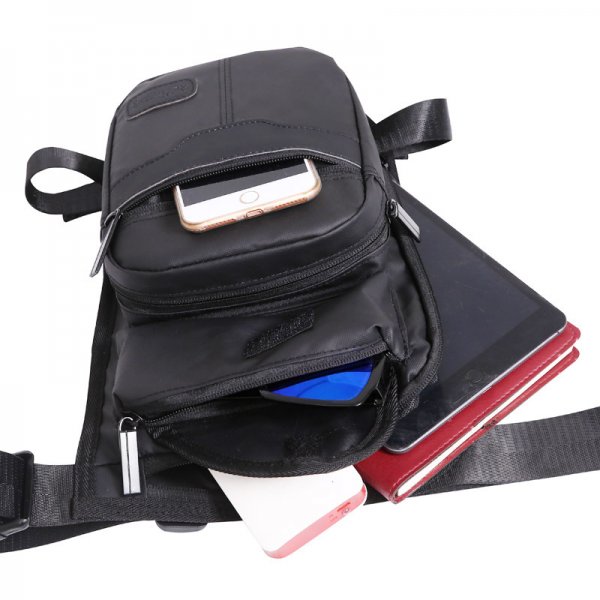 Trendy Men's Bag Travel Sports Waist Bag Leisure Fishing Gear Bag